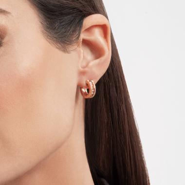 [Kincade Jewelrys]ZERO 1 ROCK GOLD EARRINGS WITH STUDDED SPIRAL AND PAVED DIAMONDS