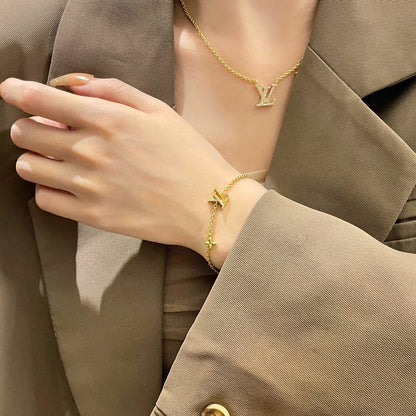 [Kincade Jewelrys]LOGO STAR MOTIF GOLD BRACELET