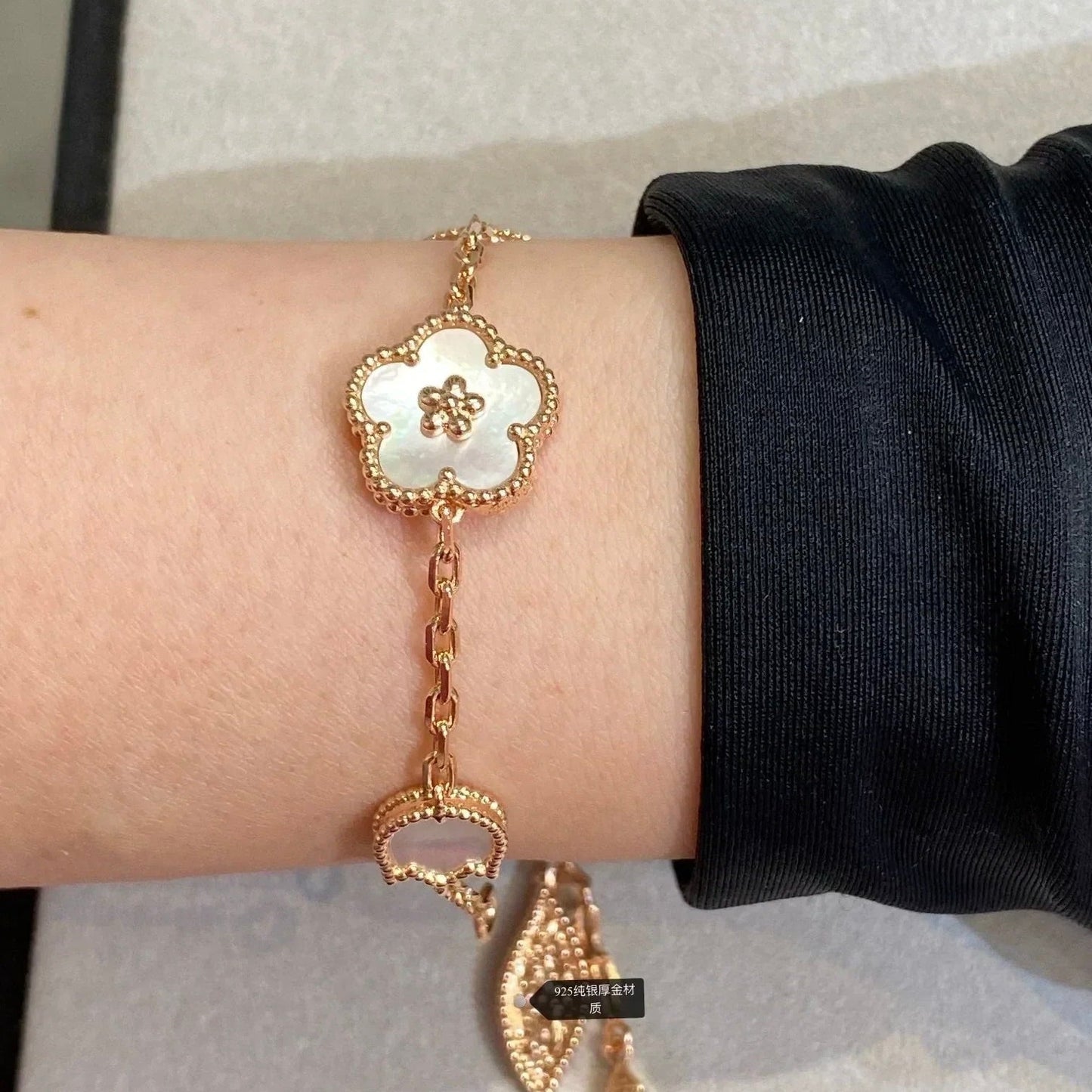 [Bijoux Kincade] Bracelet porte-bonheur à 5 motifs