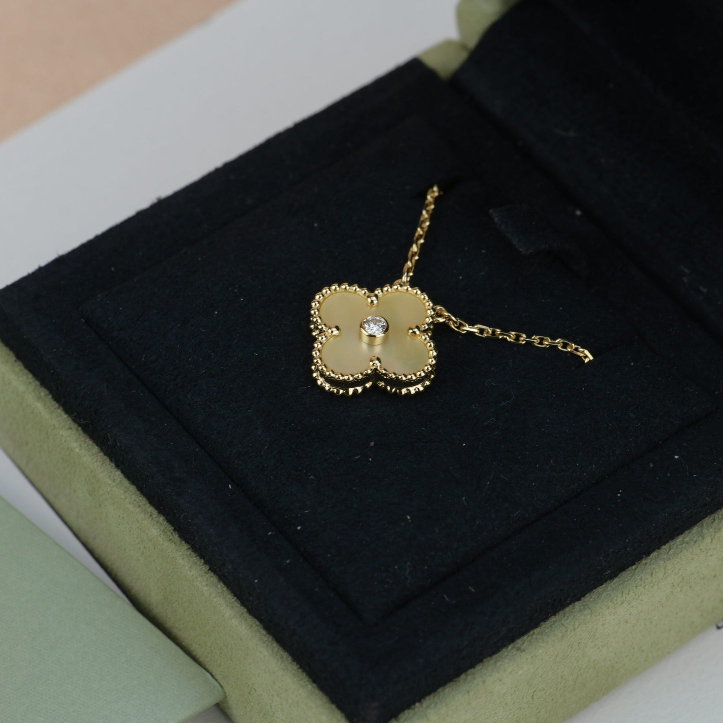 [Kincade Jewelrys] Collier Clover 15 mm en or et nacre