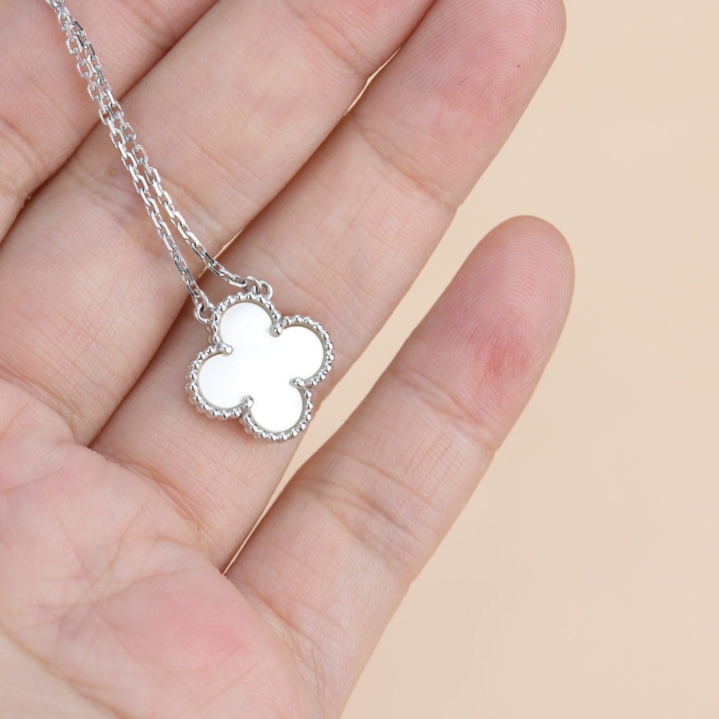 [Kincade Jewelrys] CLOVER 15MM NACRE BLANCHE ARGENT