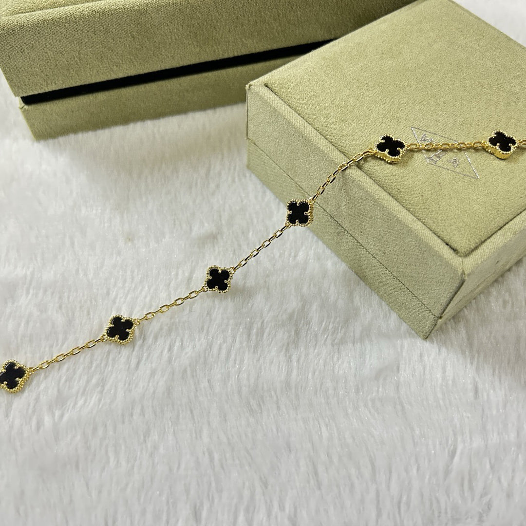 [Kincade Jewelrys] Bracelet en onyx à six motifs de trèfle