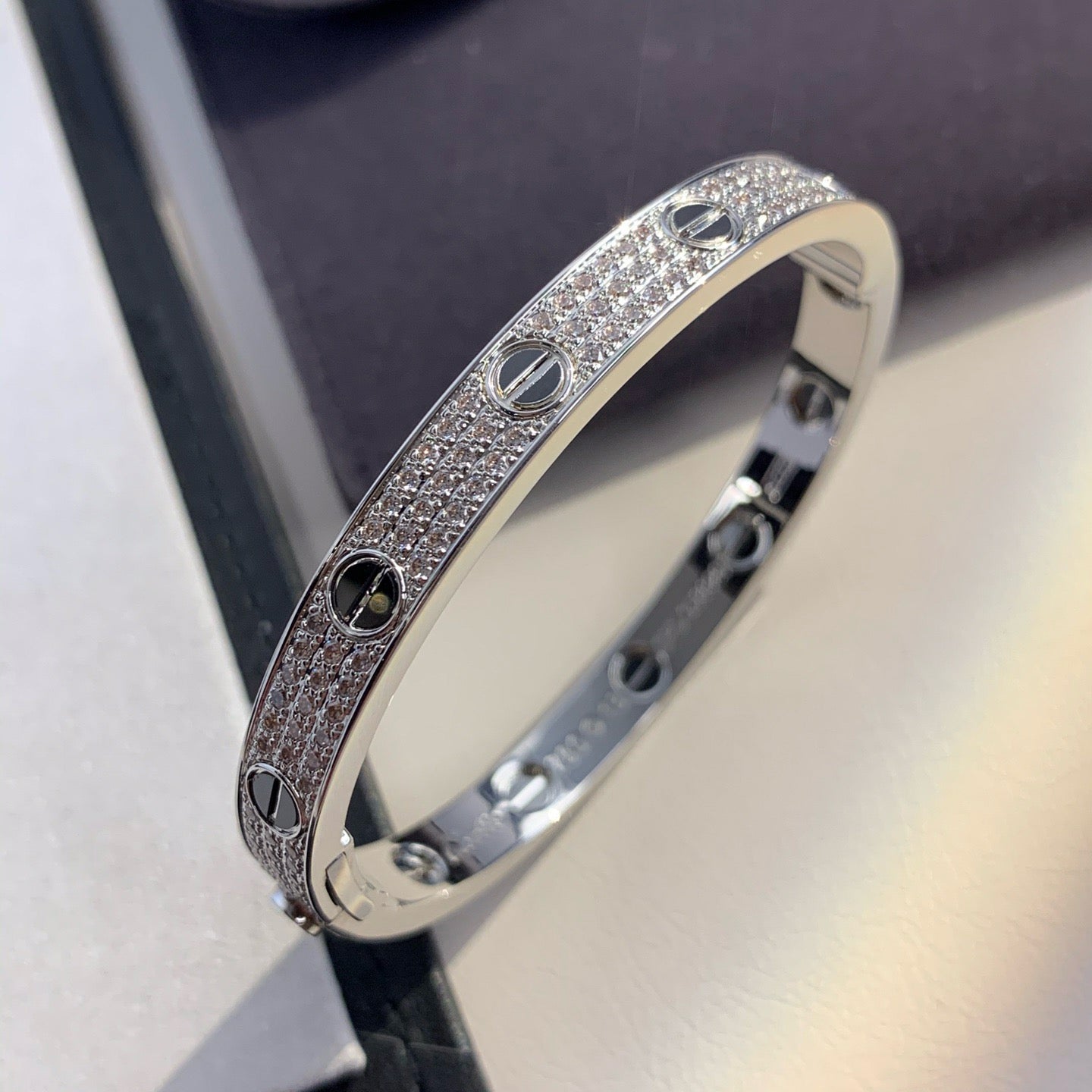 [Kincade Jewelrys] Bracelet Love 6,1 mm en céramique pavée de diamants 
