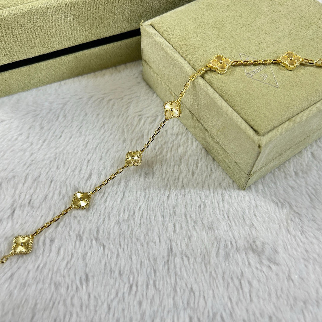 [Kincade Jewelrys]CLOVER 6 MOTIF DIAMOND BRACELET