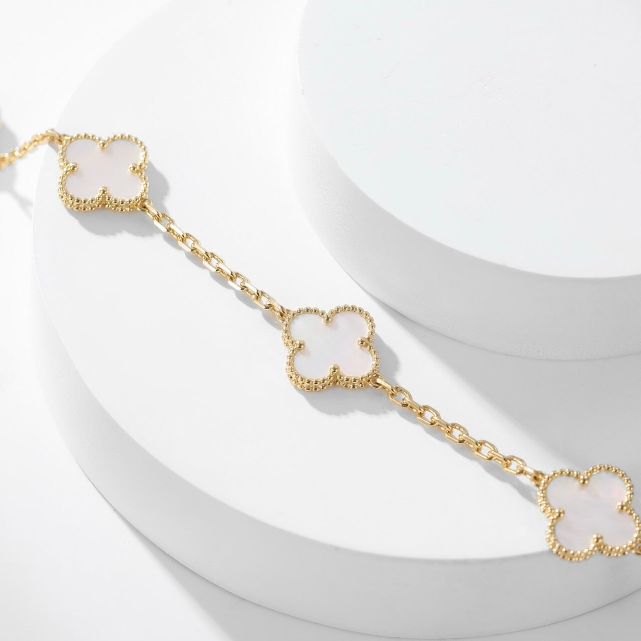 [Kincade Jewelrys]CLOVERS THE 10-MOTIFS WHITE MOTHER OF PEARL NECKLACE