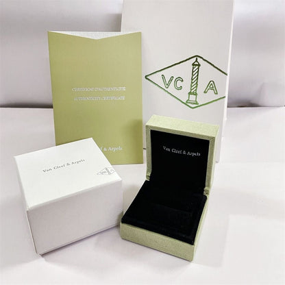 Bracelet, collier, bague, coffret, sac cadeau, VA Clover