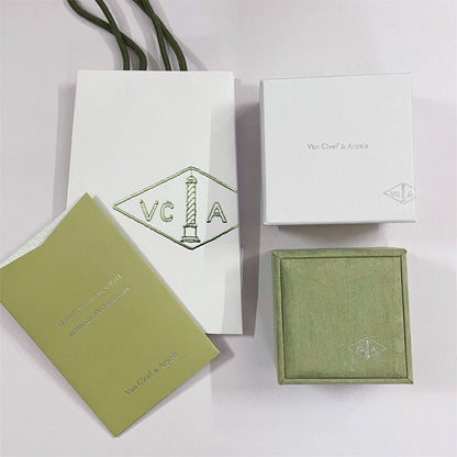 Bracelet, collier, bague, coffret, sac cadeau, VA Clover