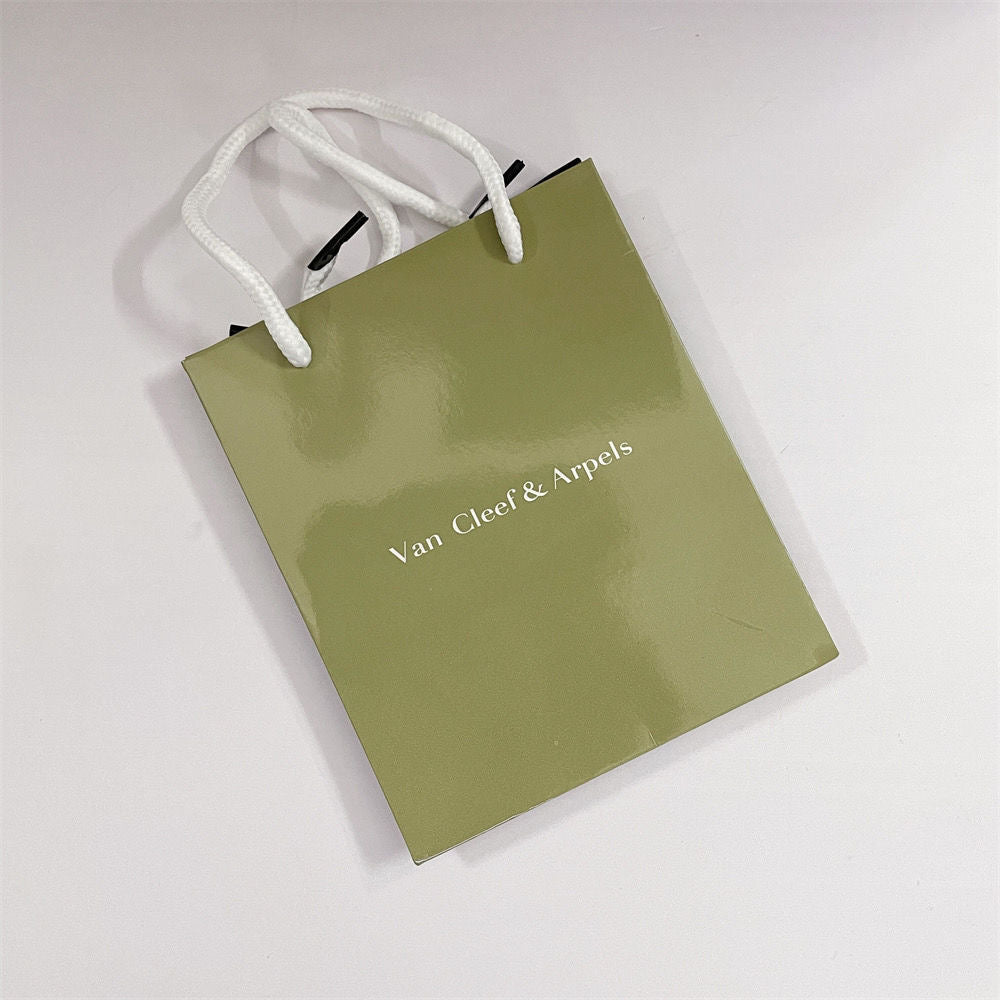 Bracelet, collier, bague, coffret, sac cadeau, VA Clover