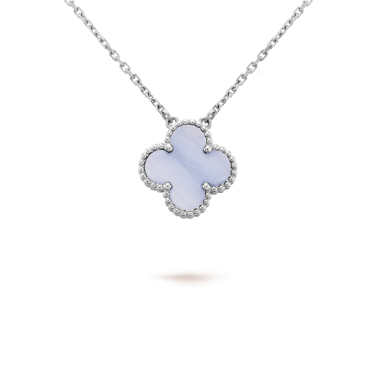 [Kincade Jewelrys] COLLAR DE TRÉBOL DE 15 MM DE CALCEDONÍA AZUL EN PLATA
