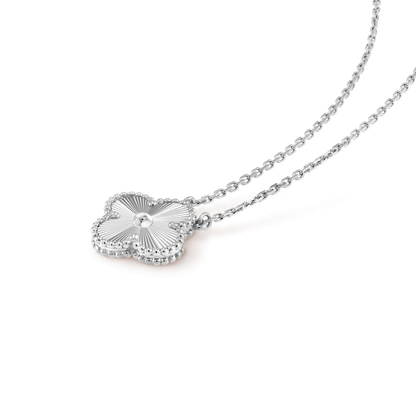 [Kincade Jewelrys] COLLIER LASER CLOVER 15 MM ARGENT