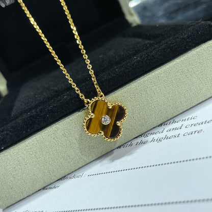 [Kincade Jewelrys]CLOVER 15MM DIAMOND AND YELLOW TIGER'S EYE AGATE necklace