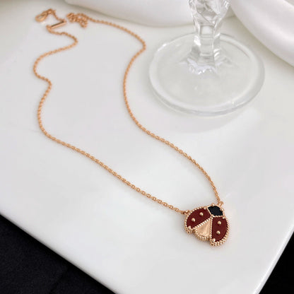 [Kincade Jewelrys] COLLIER COCCINELLE CORNALINES PORTE-BONHEUR