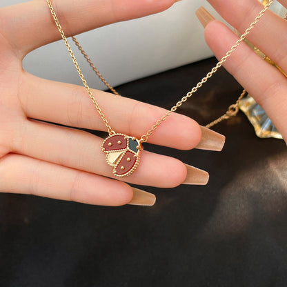 [Kincade Jewelrys] COLLIER COCCINELLE CORNALINES PORTE-BONHEUR