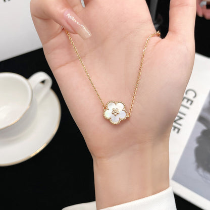 [Kincade Jewelrys]LUCKY WHITE MOP PLUM BLOSSOM  BRACELET