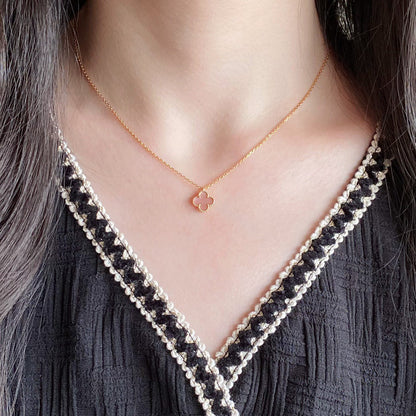 [Kincade Jewelrys] Collier à fleur unique en nacre rose Clover 15 mm