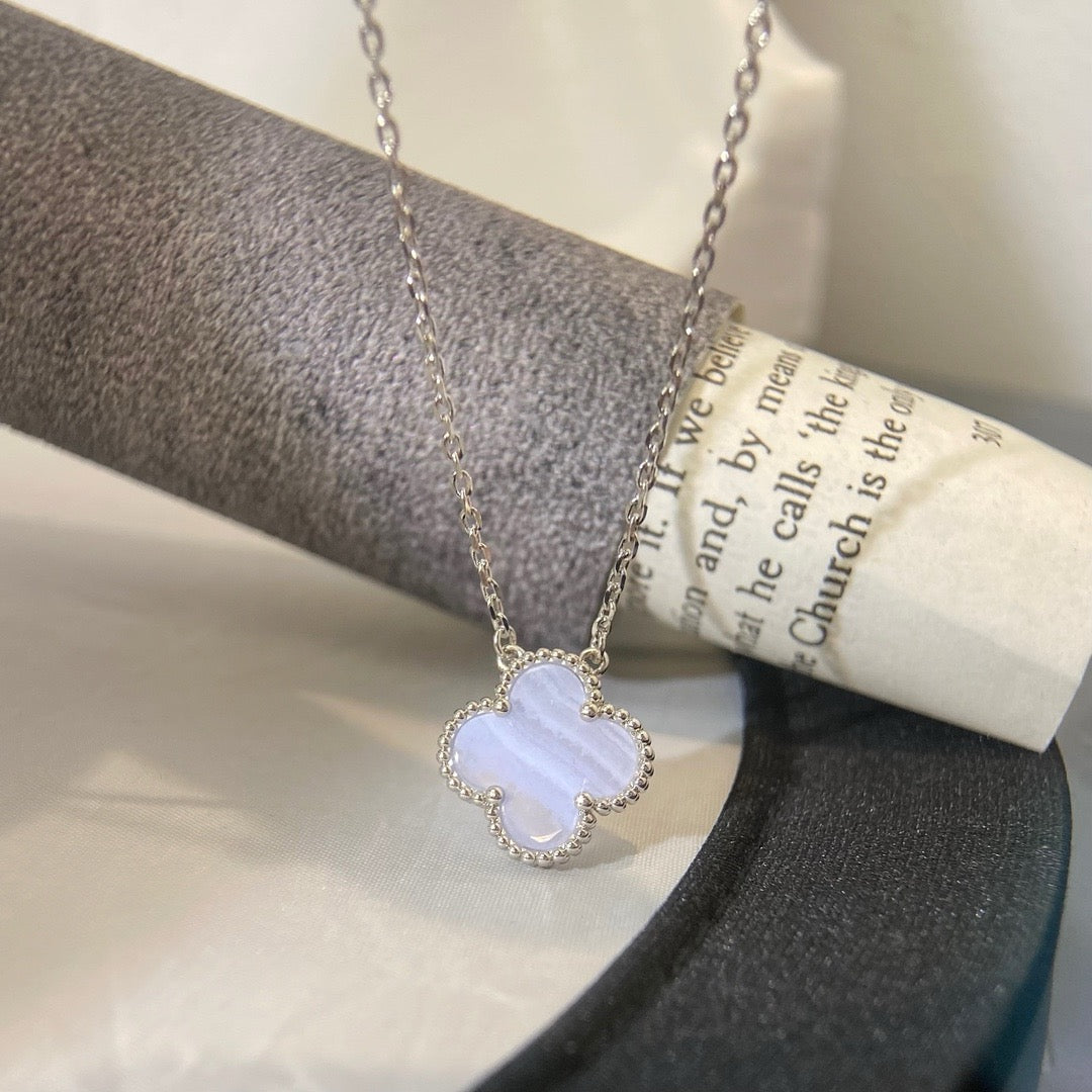 [Kincade Jewelrys]CLOVER 15MM BLUE CHALCEDONY NECKLACE SILVER