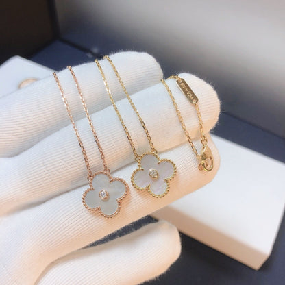 [Kincade Jewelrys] COLLIER FRITILLAIRE BLANC DIAMANT CLOVER 15 MM