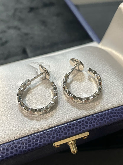 [Kincade Jewelrys] Bague creuse en forme de trèfle à quatre feuilles