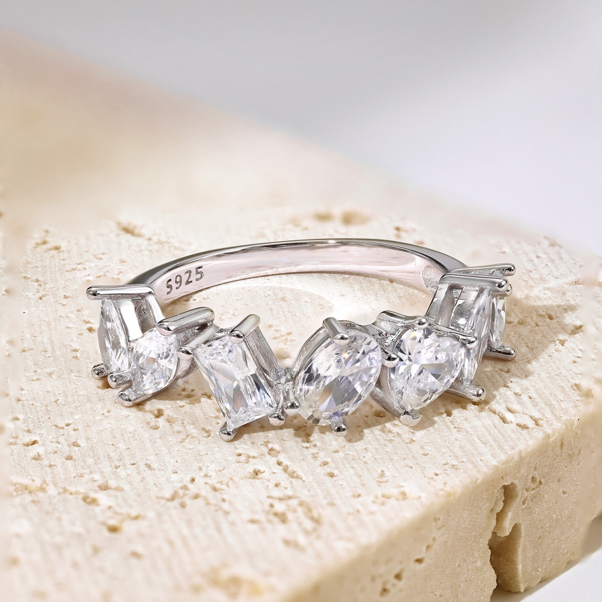 [Kincade Jewelrys]Delicate Multi Cut Ring