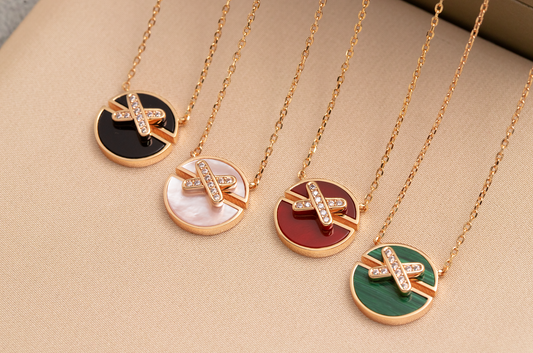 [Kincade Jewelrys] Collier en or rose et diamants Jeux de