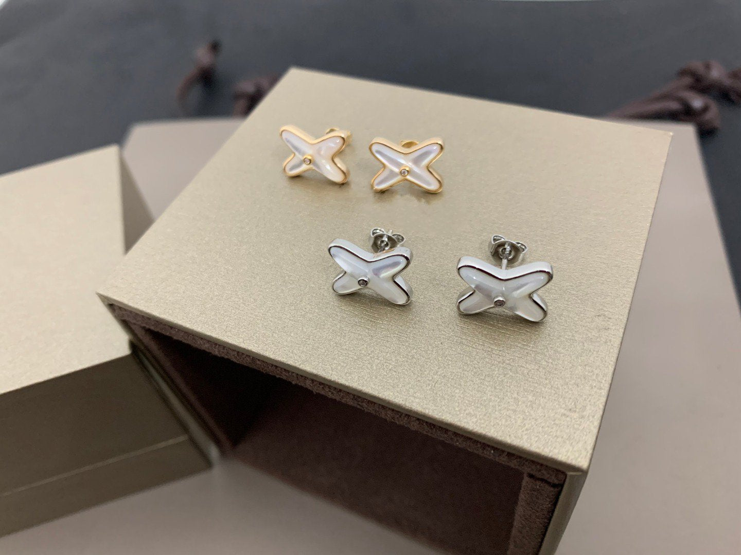 [Kincade Jewelrys]Boucles d'oreilles en argent et diamants JEUX DE WHITE MOP