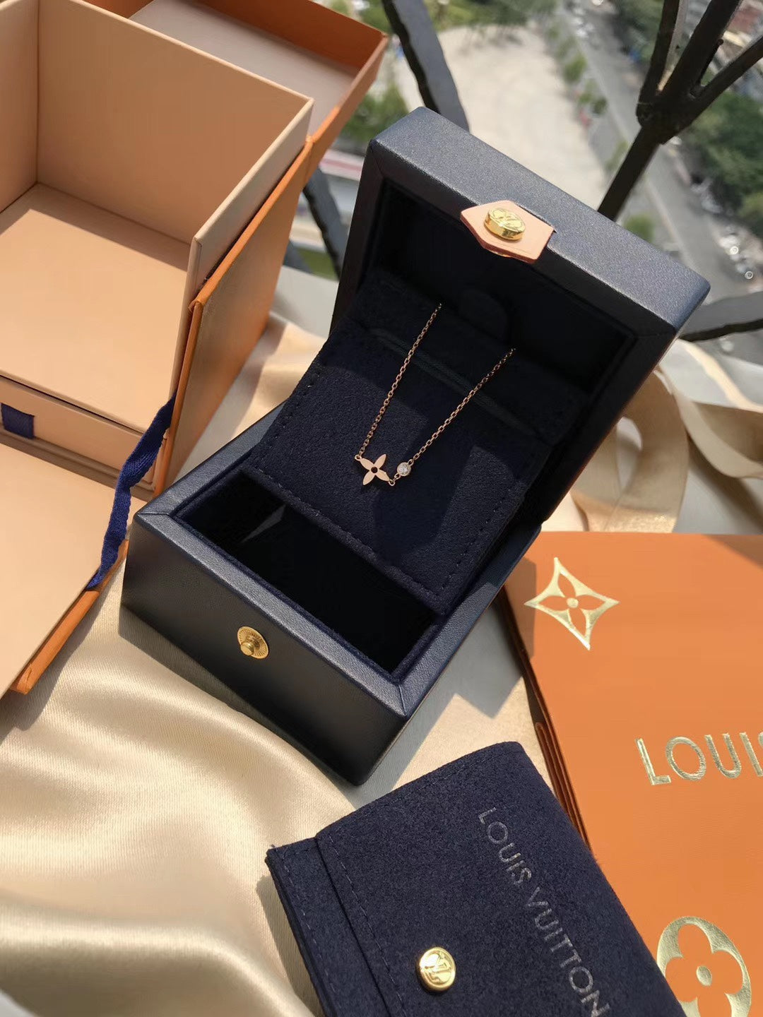 [Kincade Jewelrys]PENDENTIF BLOSSOM OR ROSE ET DIAMANT