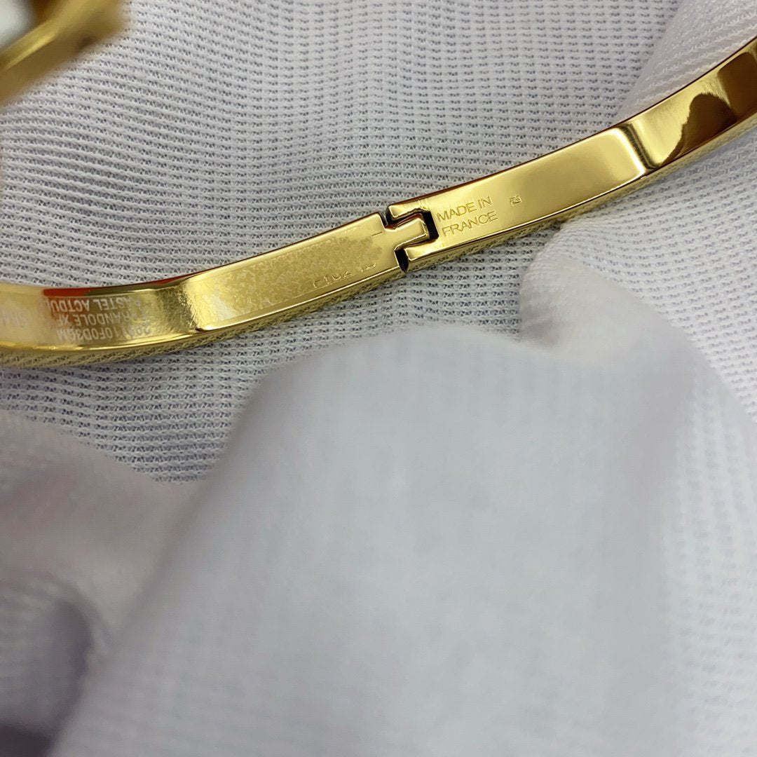 [Kincade Jewelrys] BRACELET CLASSIQUE HM CLIC BLANC ÉMAIL 8 MM