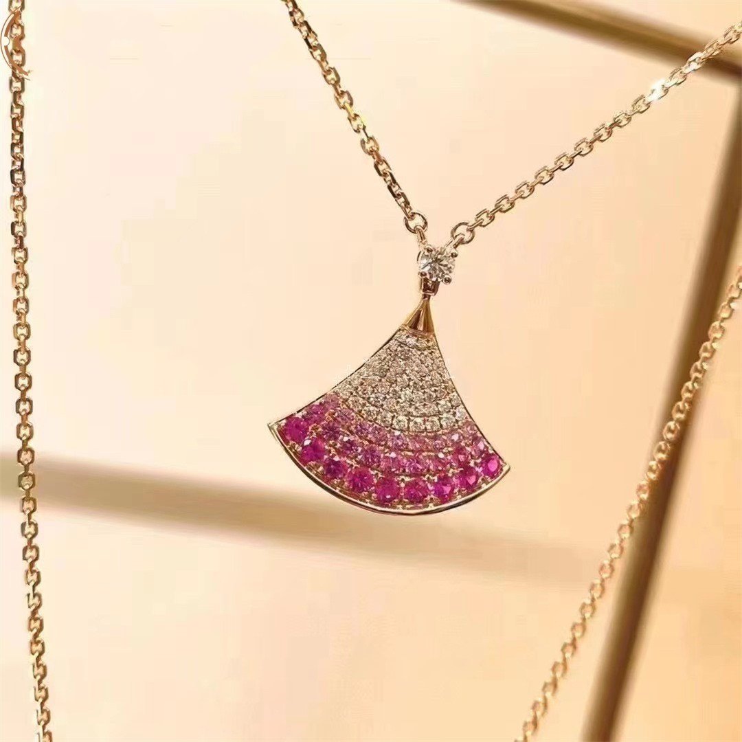 [Kincade Jewelrys] COLLIER DREAM OR ROSE DIAMANT ROSE