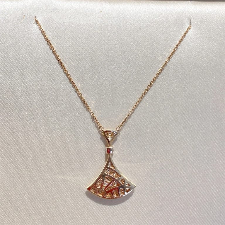 [Kincade Jewelrys] COLLIER DREAM OR ROSE TOUT DIAMANT