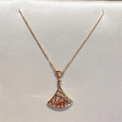 [Kincade Jewelrys] COLLIER DREAM OR ROSE TOUT DIAMANT