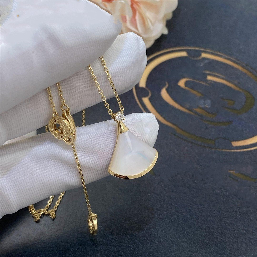 [Kincade Jewelrys]DREAM NECKLACE WHITE MOP GOLD 1 DIAMOND