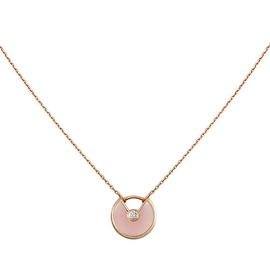 [Kincade Jewelrys] COLLIER AMULETTE EN OR ROSE ET NACRE ROSE