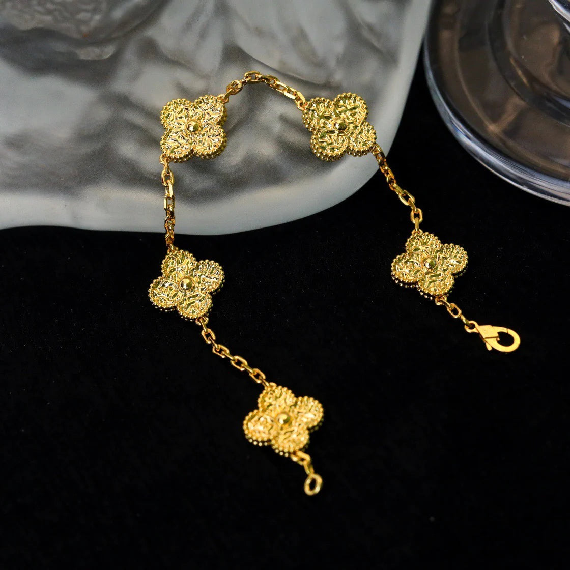 [Kincade Jewelrys] Bracelet bronzant à 5 motifs Clover 
