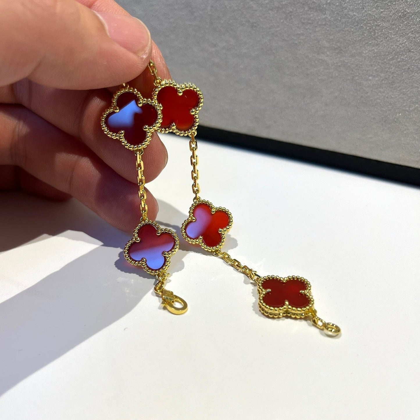 [Kincade Jewelrys]CLOVER 5 MOTIFS RED AGATE  BRACELET