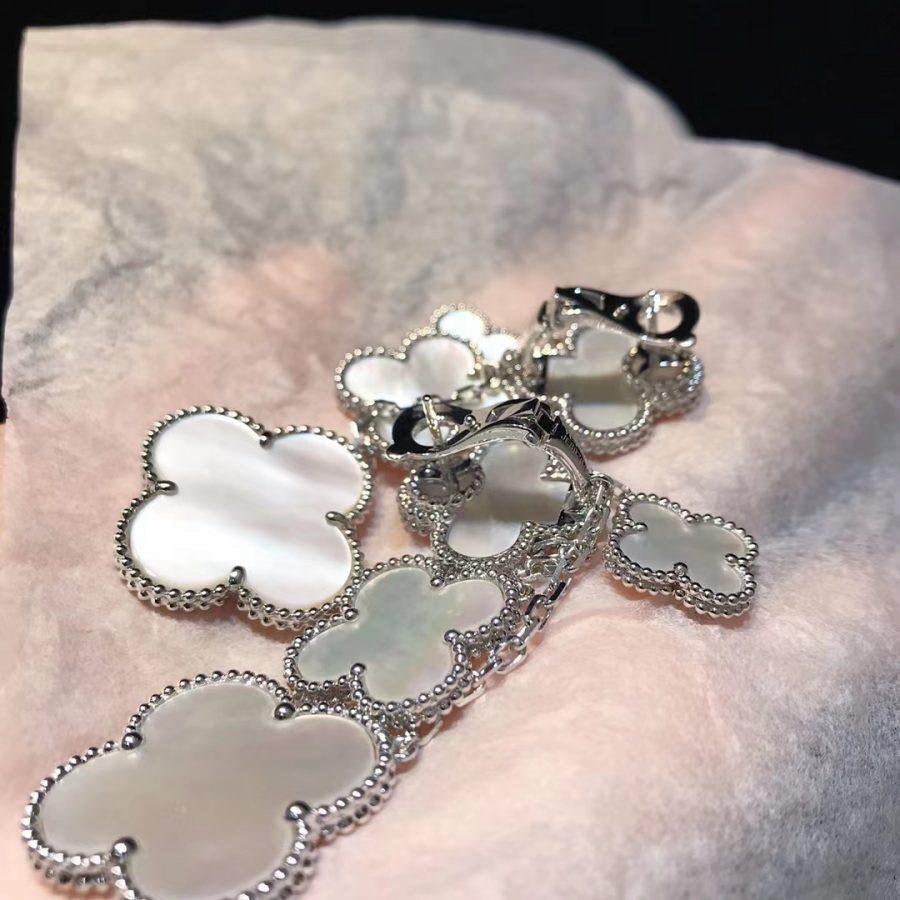 [Kincade Jewelrys]CLOVER EARRINGS WHITE MOP 4 MOTIFS SILVER