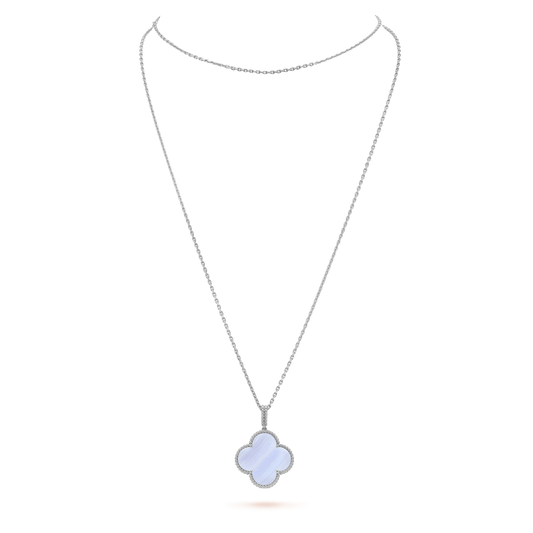 [Kincade Jewelrys] COLLAR DE TRÉBOL GRANDE DE PLATA Y CALCEDONIA