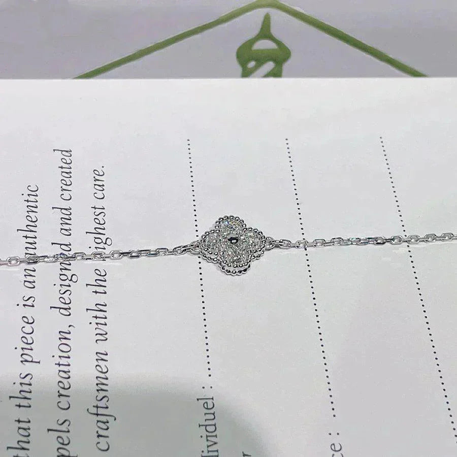 [Kincade Jewelrys]CLOVER  SINGLE FLOWER BRACELET SILVER