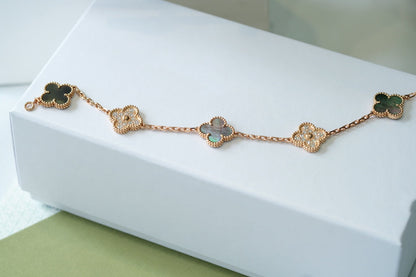 [Kincade Jewelrys] BRACELET EN OR ROSE À 5 MOTIFS, NACRE FONCÉE ET DIAMANTS