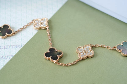 [Kincade Jewelrys] BRACELET EN OR ROSE À 5 MOTIFS, NACRE FONCÉE ET DIAMANTS