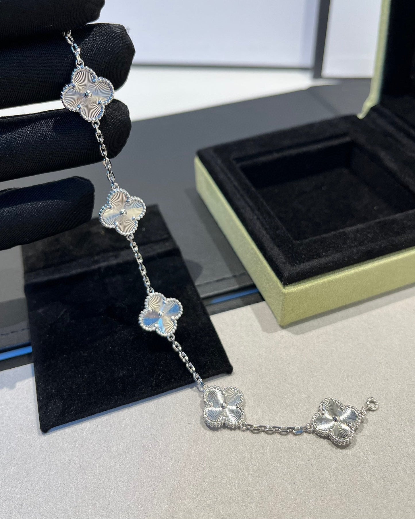 [Kincade Jewelrys] BRACELET TRÈFLE ARGENT 5 MOTIFS 