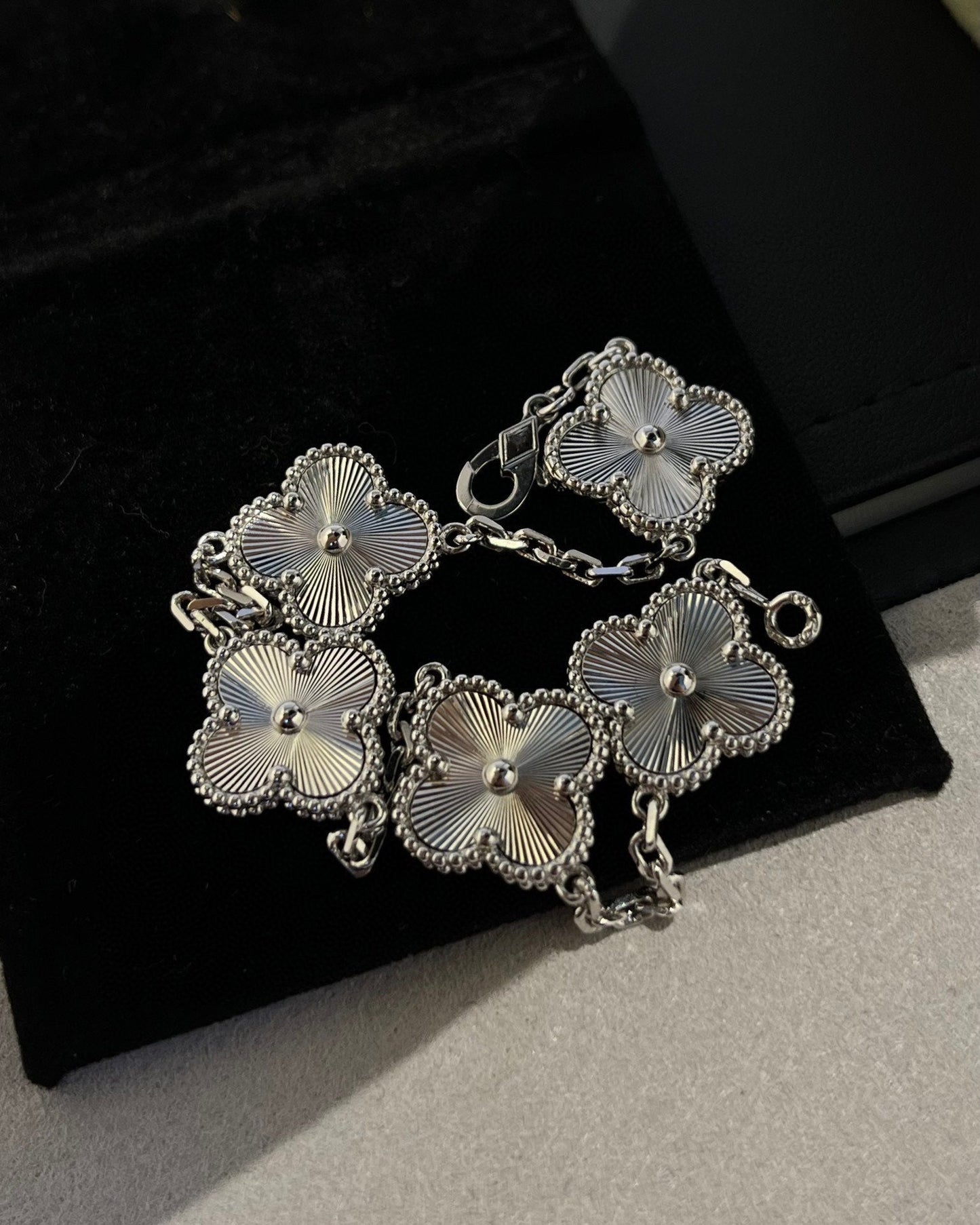 [Kincade Jewelrys] BRACELET TRÈFLE ARGENT 5 MOTIFS 
